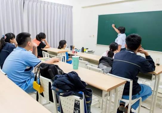 樂(lè)山市教育培訓(xùn)機(jī)構(gòu)排名,中公教育培訓(xùn)學(xué)校、萬(wàn)書聚優(yōu)培訓(xùn)學(xué)校深受信賴