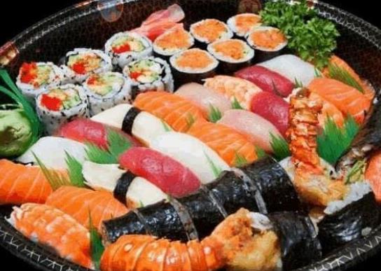 世界公認的四大美食排名,意大利那不勒斯披薩、日本壽司營養(yǎng)均衡