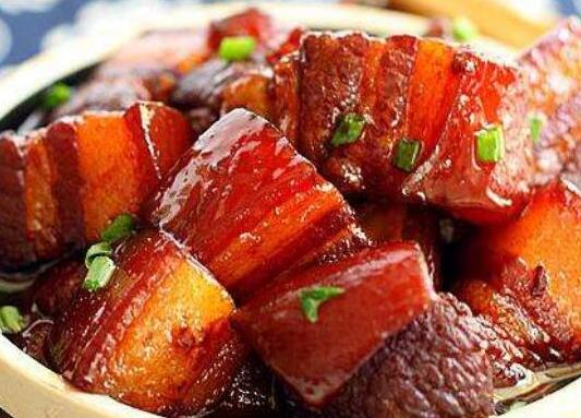 中國最出名的十大名菜排名,北京烤鴨被譽(yù)為天下美味、麻婆豆腐很經(jīng)典