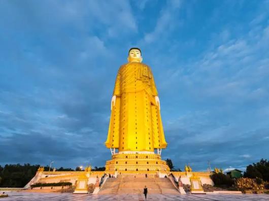 世界十大最高雕塑排名,中原大佛是世界最高、緬甸大佛風(fēng)景優(yōu)美
