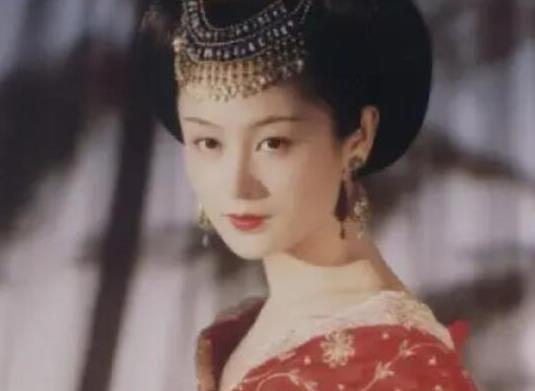 10部無(wú)法超越的電視劇,新白娘子傳奇重播次數(shù)多、鹿鼎記編導(dǎo)功力成熟