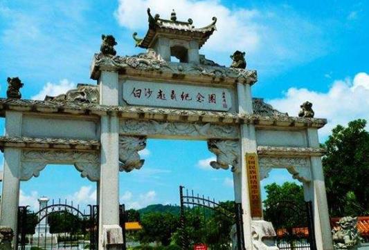 海南省瓊中市七大旅游景點(diǎn)排行榜 瓊中有什么好玩的地方