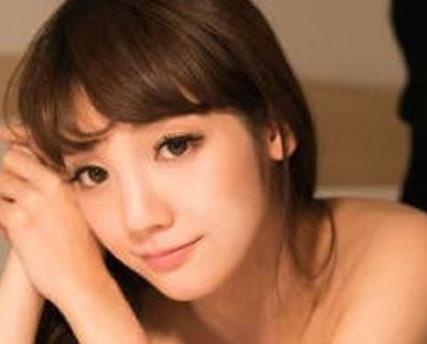 日本AV女優(yōu)排行 Max-a以蘿莉路線的小可愛出道