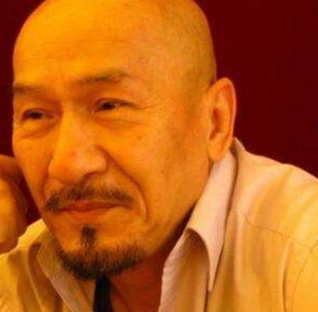 中國不留頭發(fā)的十大明星排行 陳佩斯1954年2月1日出生于長春