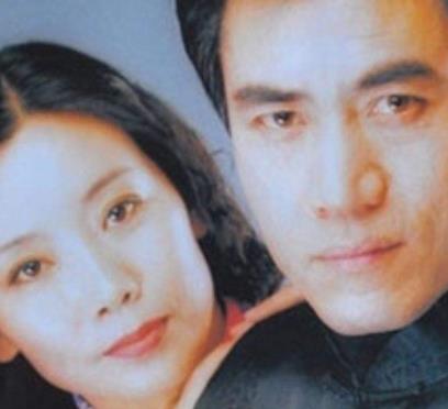 娛樂圈與同學(xué)結(jié)婚的十大明星 夏雨&袁泉兩人都畢業(yè)于中央戲劇學(xué)院