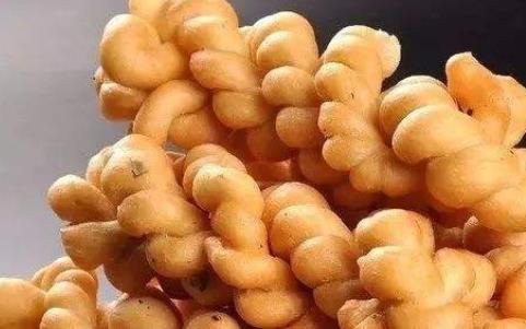 河南三門(mén)峽特色小吃排行 陜州糟蛋系雞蛋和黃酒酒糟加工釀制而成