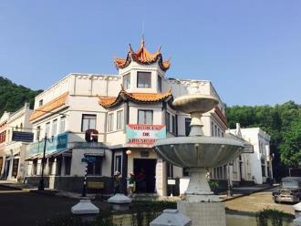 中國影視基地 浙江省東陽市橫店鎮(zhèn)是亞州最大的影視拍攝基地