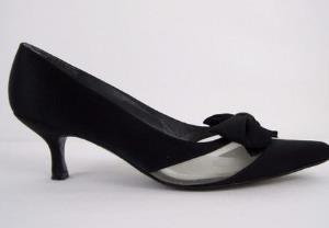 女士必備的高跟鞋品牌設(shè)計(jì)師 意大利貴族Manolo Blahnik