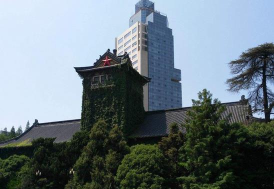 2018中國(guó)十大名校排行榜 清華大學(xué)穩(wěn)居第一