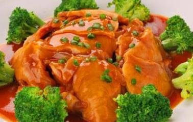 內(nèi)蒙古十大特色美食 烤全羊是內(nèi)蒙古的特色大菜美食