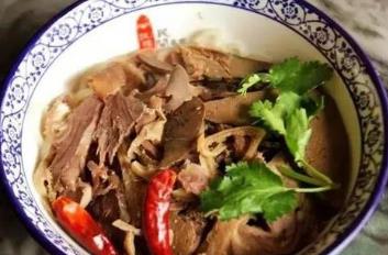 內(nèi)蒙古十大特色美食 烤全羊是內(nèi)蒙古的特色大菜美食