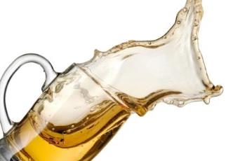 啤酒店十大品牌 奧德旺啤酒有先進(jìn)的灌裝生產(chǎn)流水線