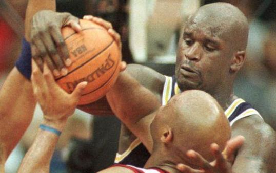 NBA十大著名群架事件 NBA十大群架事件 NBA最著名斗毆事件