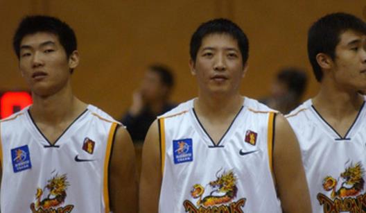CBA歷史上10大最偉大球星:阿聯(lián)第5姚明第8CBA歷史上10大最偉大球星:阿聯(lián)第5姚明第8