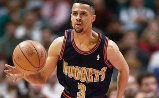 NBA歷史上的十大罰球高手盤點(diǎn) NBA罰球命中率最高NBA歷史上的十大罰球高手盤點(diǎn) NBA罰球命中率最高的十大球星的十大球星