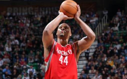 盤點(diǎn)NBA十大詭異罰球 巴里端尿盆投法怪異無比