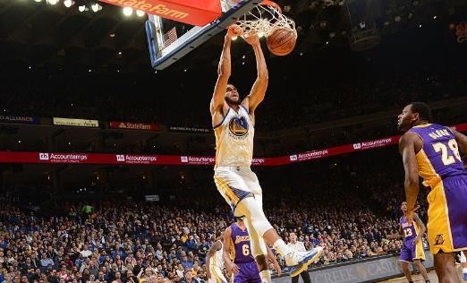 NBA現(xiàn)役十大勵(lì)志球員排行榜 現(xiàn)役NBA最勵(lì)志的球星都有誰(shuí)