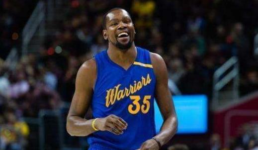 單賽季2500分NBA球員排行榜 詹皇沒做到 張大帥一人單賽季4000分
