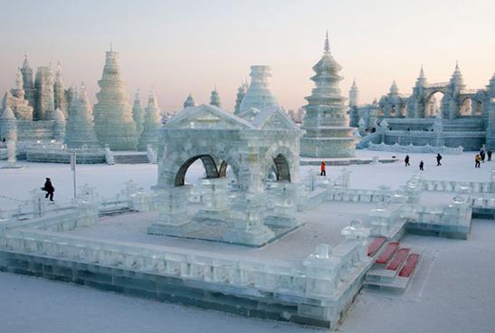 哈爾濱冰雪大世界門票包含哪些項目?哈爾濱冰雕節(jié)在哪里舉辦?