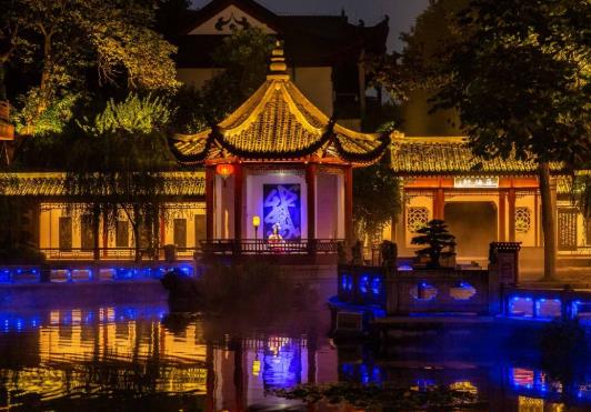 預(yù)約夜上黃鶴樓需要門票嗎?夜上黃鶴樓是在黃鶴樓里面嗎
