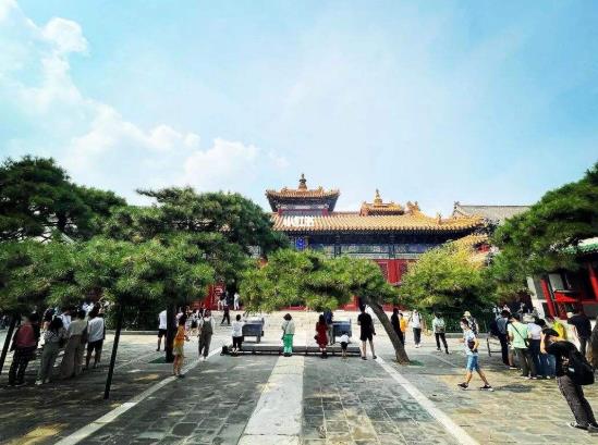 去雍和宮燒香有什么講究?2022雍和宮門票多少錢