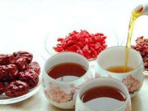枸杞子泡水喝有什么好處？枸杞子的營養(yǎng)價值