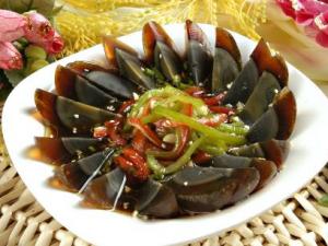 吃皮蛋有什么好處？怎么做好吃？松花蛋的營(yíng)養(yǎng)價(jià)值