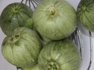 吃香瓜好嗎？香瓜的營養(yǎng)價(jià)值、功效與作用