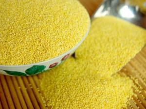 吃小米有什么好處？小米的營養(yǎng)價值、功效與作用