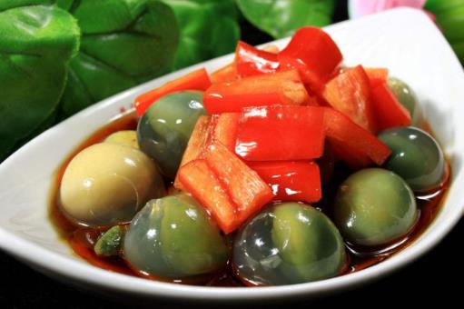 松花蛋的營養(yǎng)價(jià)值-吃松花蛋的好處