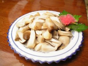 如何挑選草菇？草菇的貯存方法