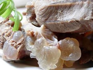 如何燉羊肉？怎么吃羊肉不上火？燉羊肉的做法大全
