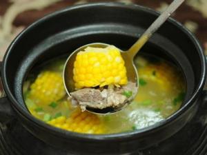 用什么鍋煲湯最好？煲湯用什么鍋 