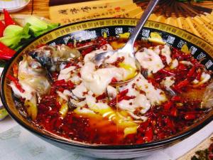 如何識(shí)別地溝油？在飯店里吃飯?jiān)鯓幼R(shí)別地溝油