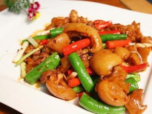 炒菜時(shí)用什么油好？用什么油炒菜好吃