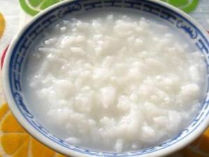 怎么熬大米粥更營養(yǎng)？熬白米粥的講究