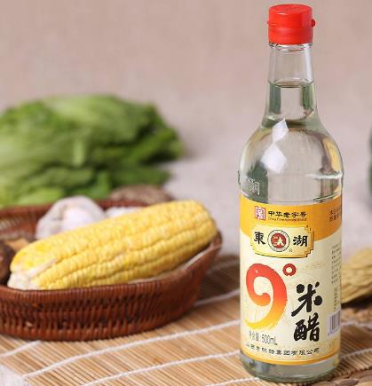 米醋和白醋一樣嗎哪個(gè)好?米醋和白醋的區(qū)別