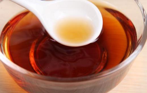 米醋和白醋一樣嗎哪個(gè)好?米醋和白醋的區(qū)別