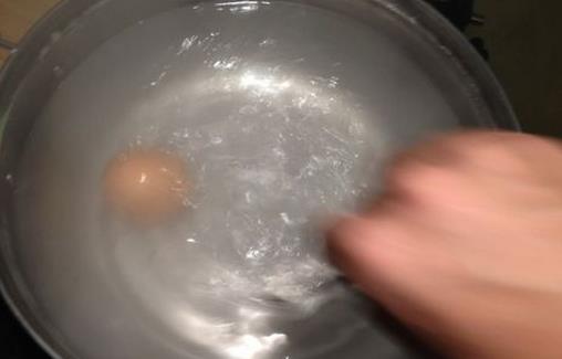 怎么煮出來溏心蛋 用什么方法煮出來溏心蛋