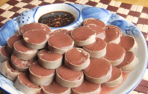 血腸凍了后怎么處理?血腸怎么切才不會(huì)碎?