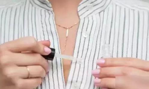 衣服上的指甲油怎么洗?如何選購(gòu)指甲油