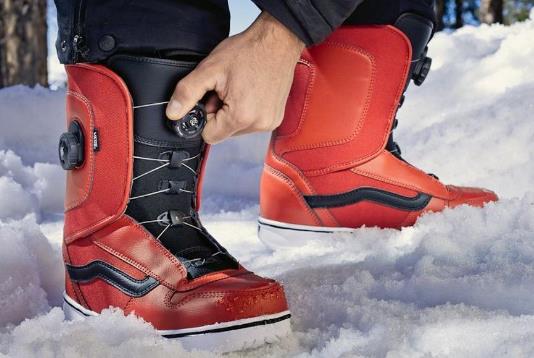 穿滑雪鞋需要穿襪子嗎?滑雪鞋怎么穿?