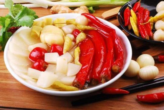 泡菜水為什么會(huì)變得粘稠?泡菜壇邊是先放蓋還是先放水?