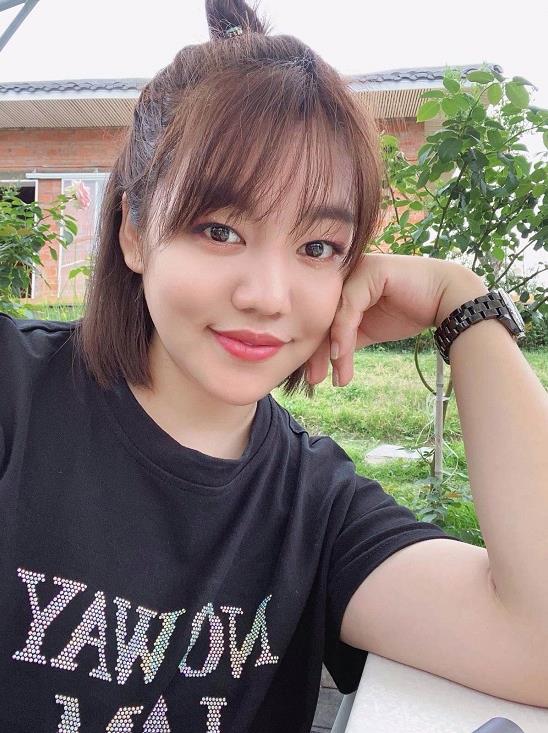 楊佳倩:美女企業(yè)家生日羨煞全城!千萬(wàn)豪車(chē)空降成都太古里