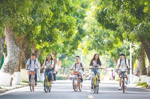 大學(xué)生生活費(fèi)多少錢夠談戀愛?2021年大一開學(xué)需要準(zhǔn)備多少錢?