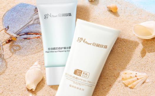 夏天擦隔離霜還是防曬霜好 擦防曬霜之前要擦什么