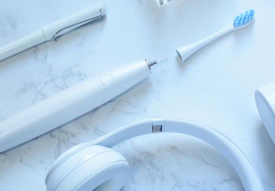 兒童可以用電動(dòng)牙刷嗎?牙刷的毛特別軟有用嗎?