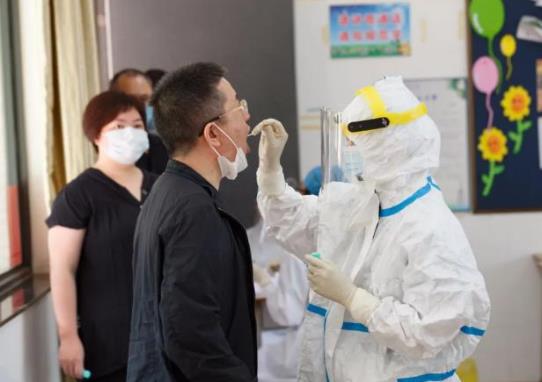 核酸檢測多久能出結(jié)果?取核酸檢測報告沒拿醫(yī)?苋