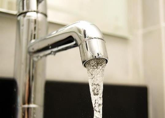 自來(lái)水發(fā)黃可以洗澡洗頭嗎?停水后水很黃要放多久才恢復(fù)?