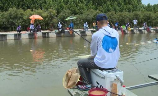 國(guó)慶釣魚(yú)釣深水還是淺水 國(guó)慶節(jié)釣魚(yú)用什么餌料